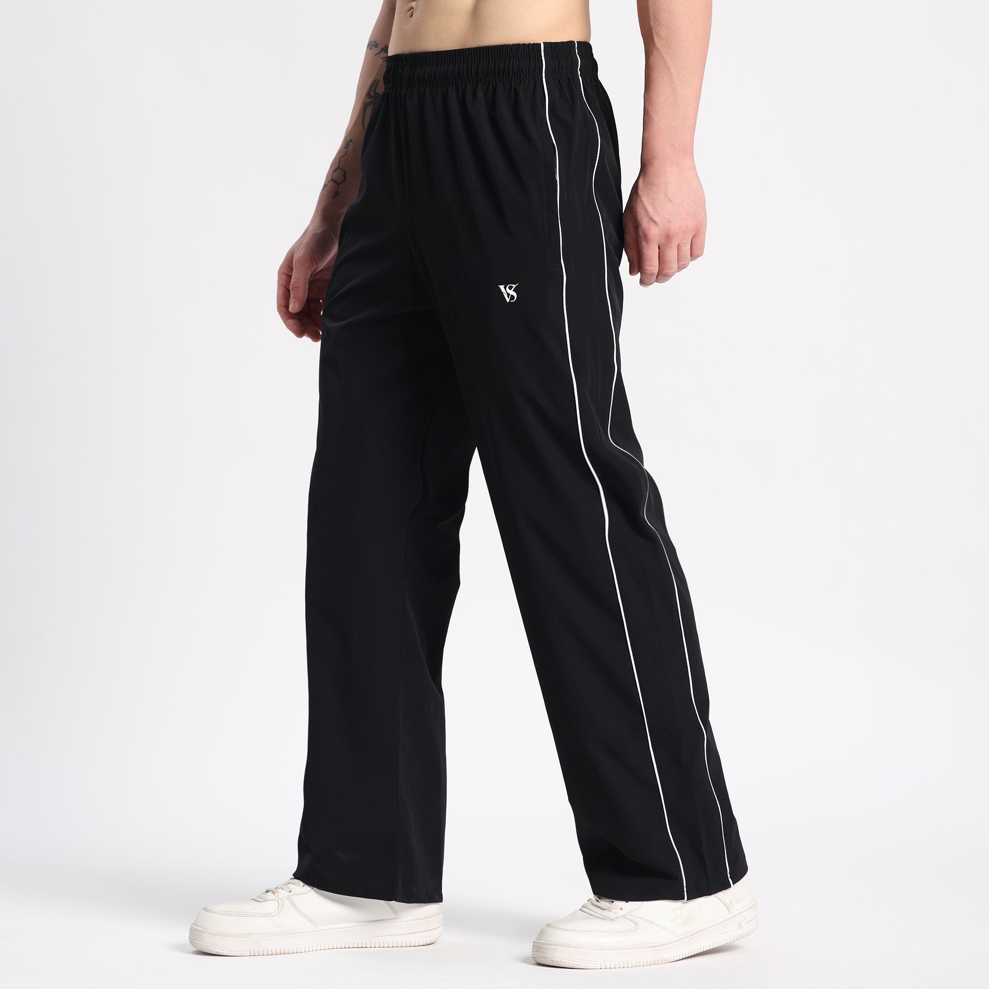 Valesto Structured Fit Retro Track Pant - Jet Black
